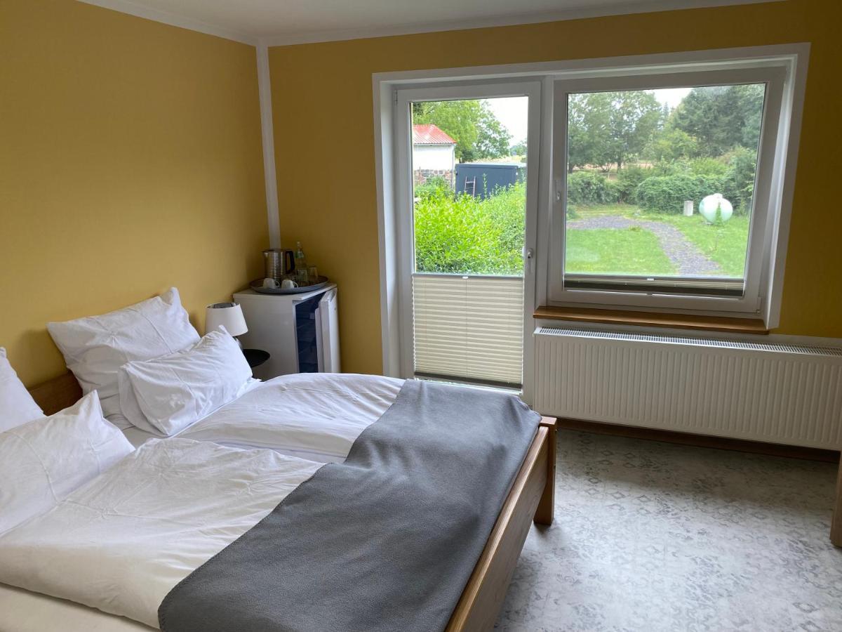 Vorsicht Hotel Deyelsdorf Exteriör bild
